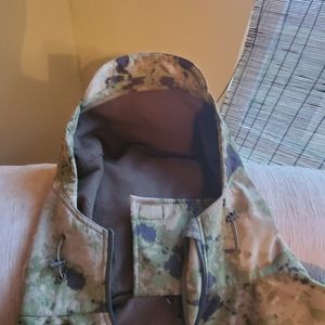 XL Camouflage Rain Coat